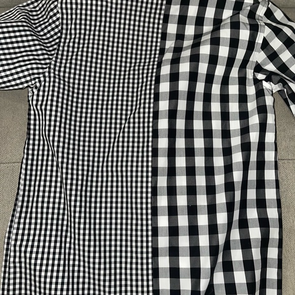 Burberry shirt new and amazing condition never used and with tags - Picture 4 of 4